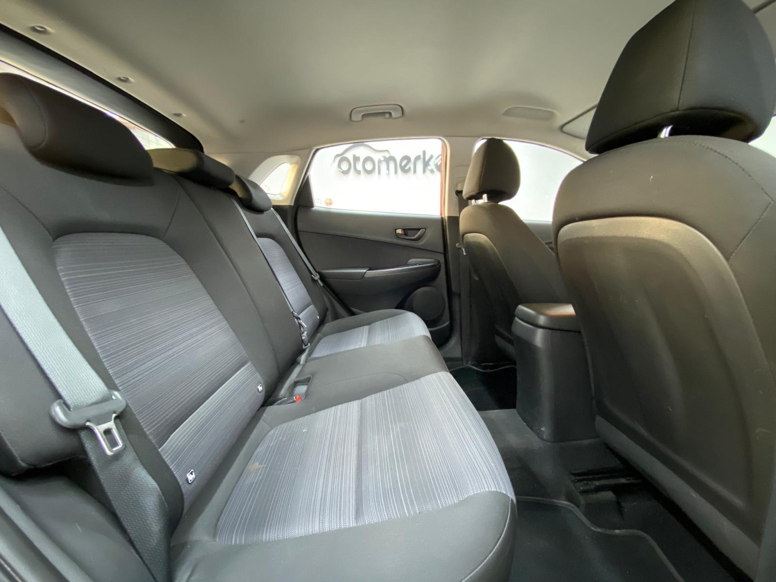 HYUNDAI KONA 14